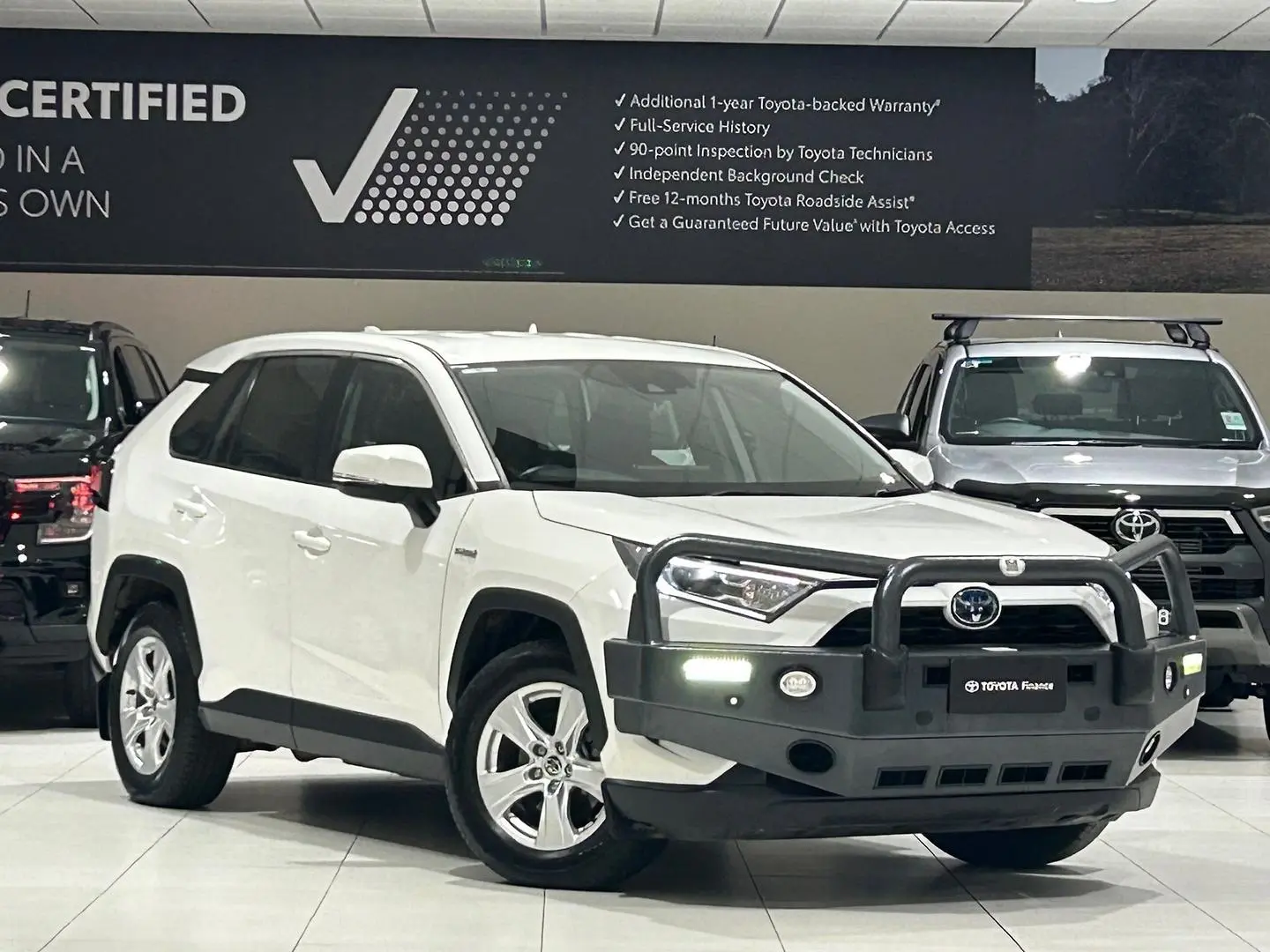 2021 Toyota RAV4 Gallery Image 1
