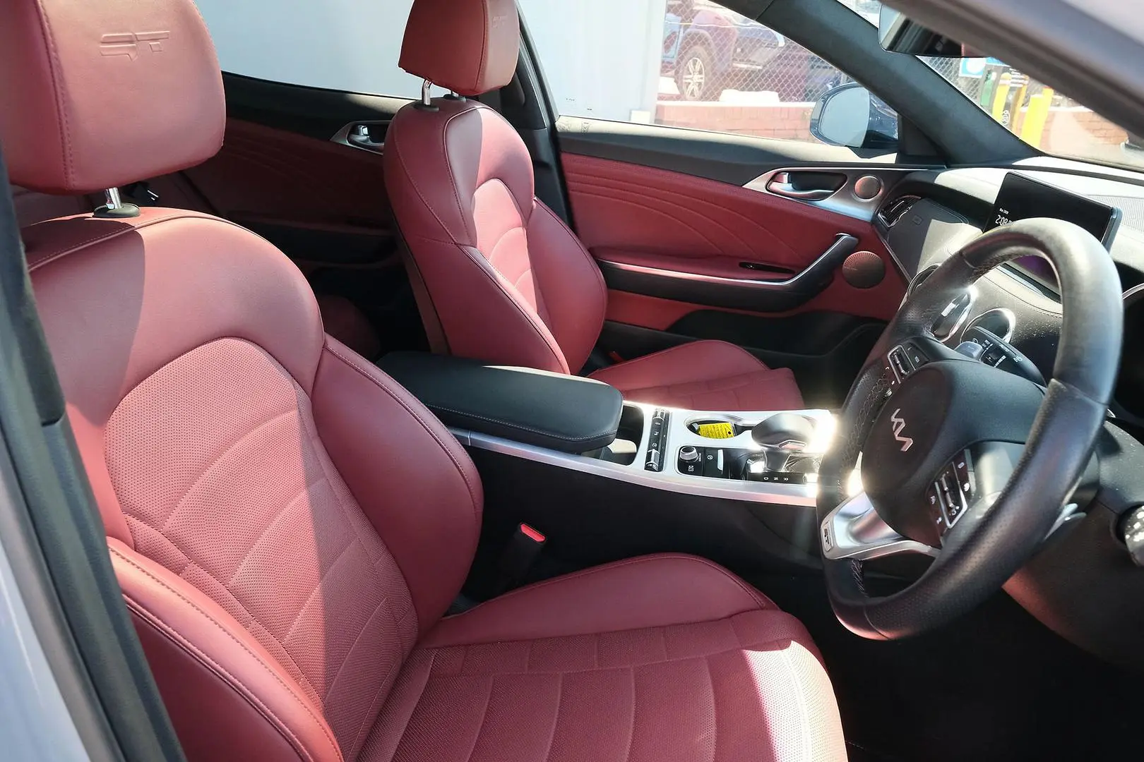 2023 Kia Stinger Gallery Image 14