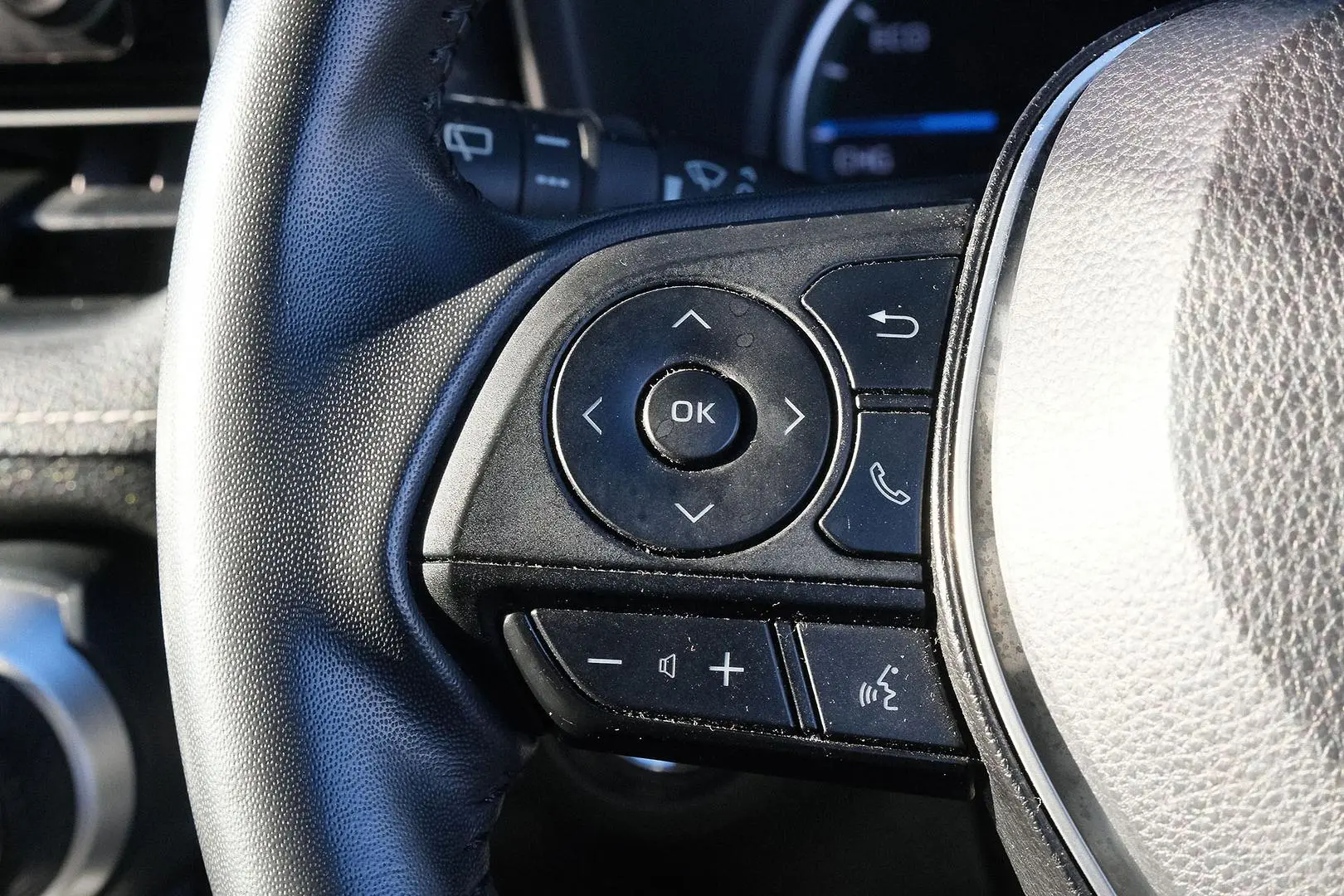 2022 Toyota RAV4 Gallery Image 15