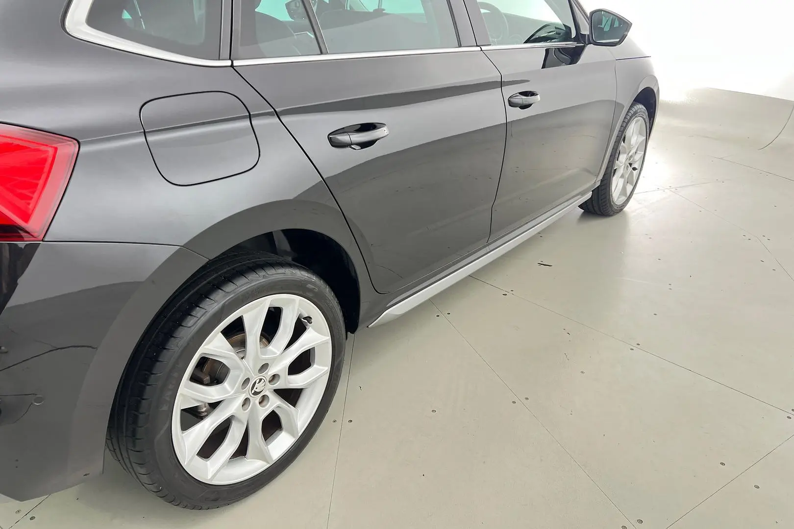 2021 SKODA Kamiq Gallery Image 5