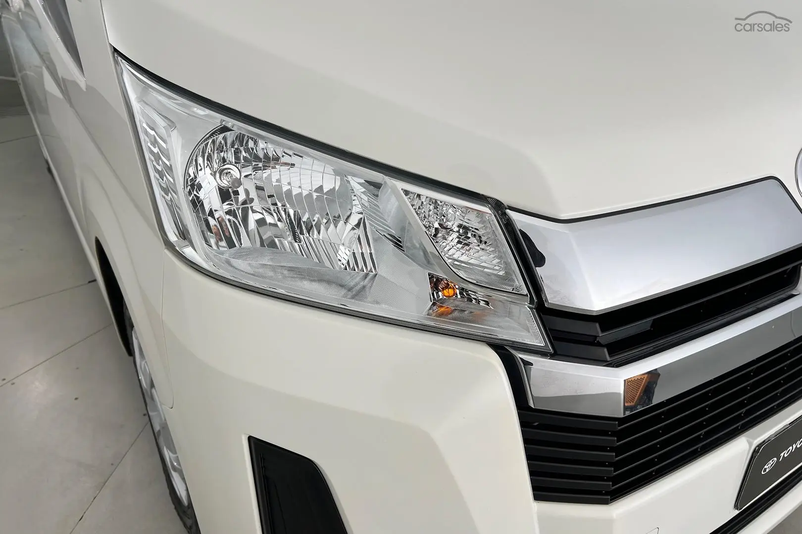 2022 Toyota Hiace Image 11