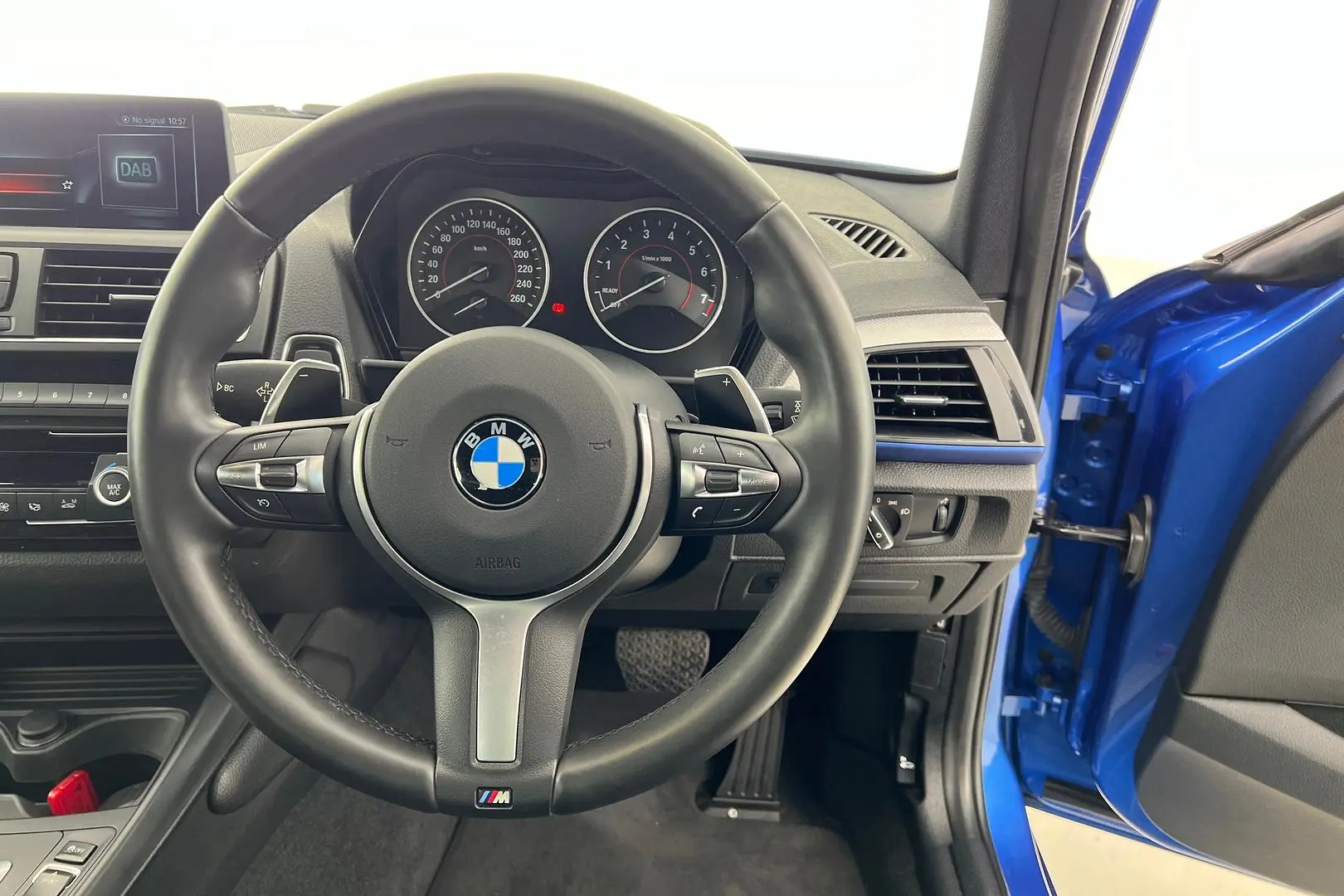 2018 BMW 1 Series Image 16