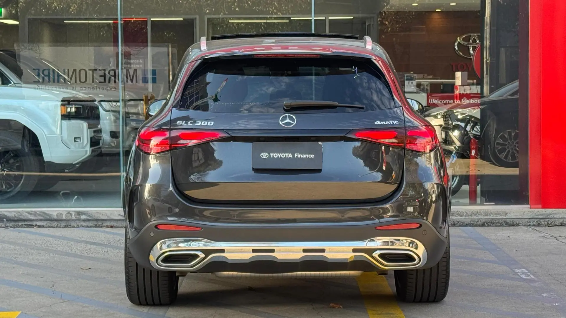 2023 Mercedes-Benz GLC-Class Gallery Image 8