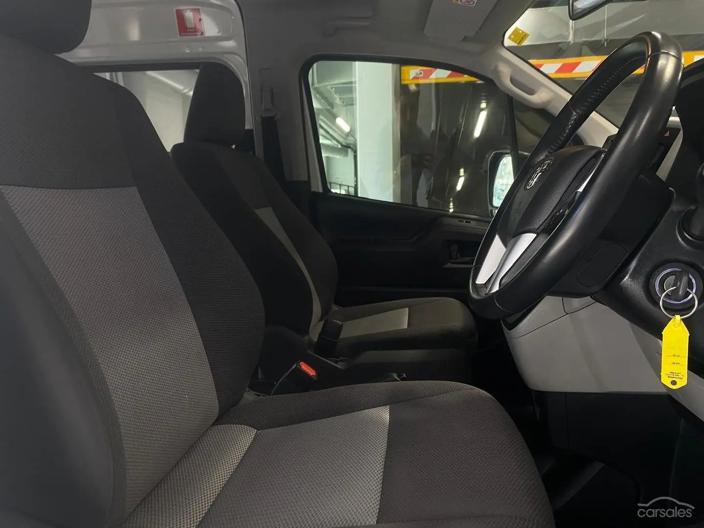 2019 Toyota Hiace Image 11