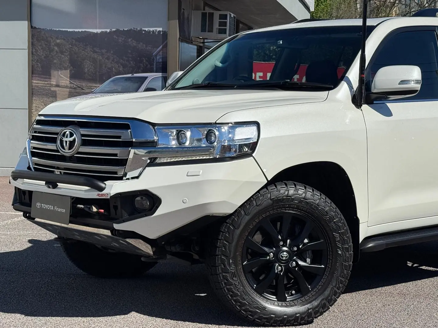 2021 Toyota Landcruiser Gallery Image 11