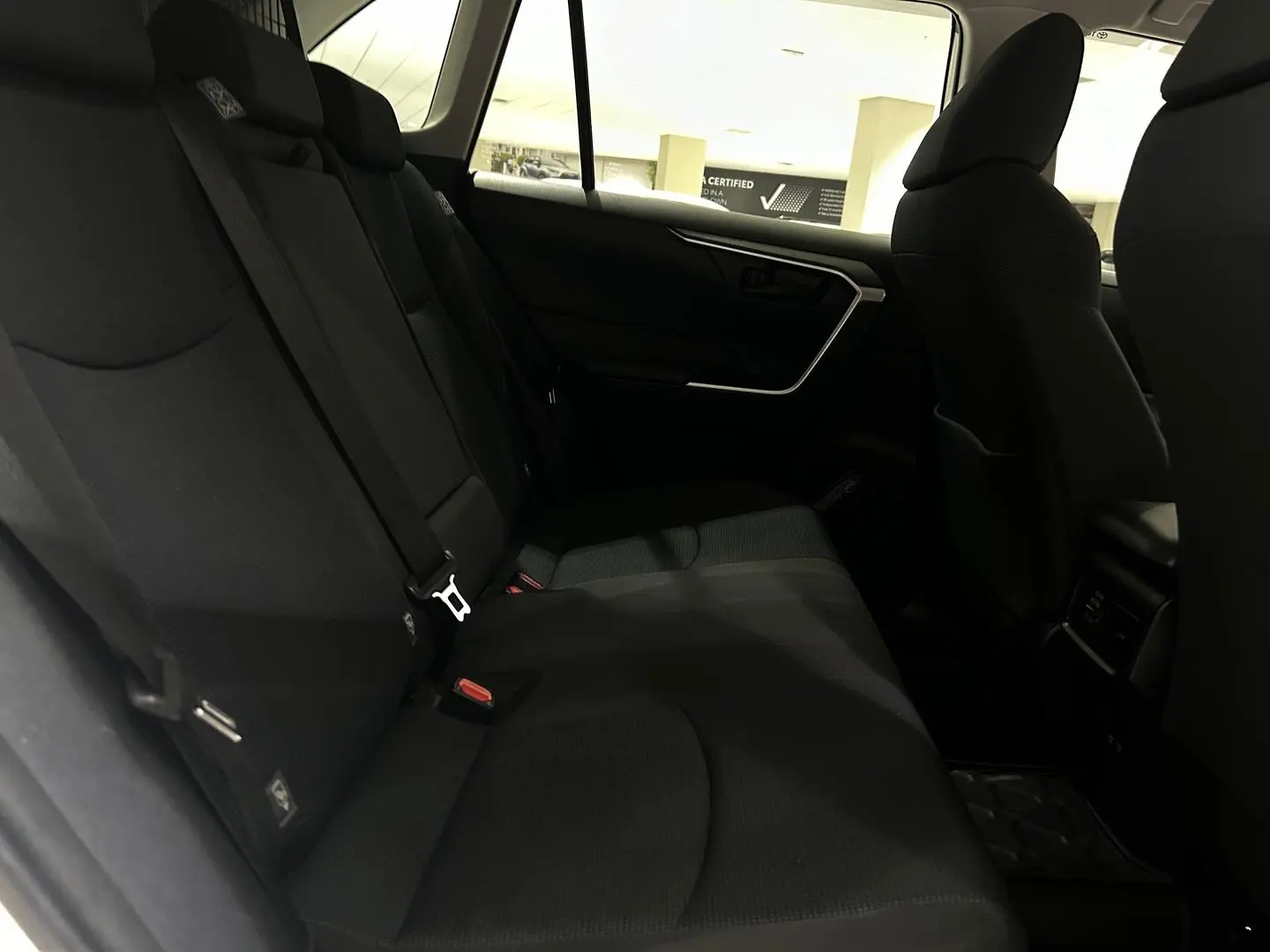 2020 Toyota RAV4 Gallery Image 13