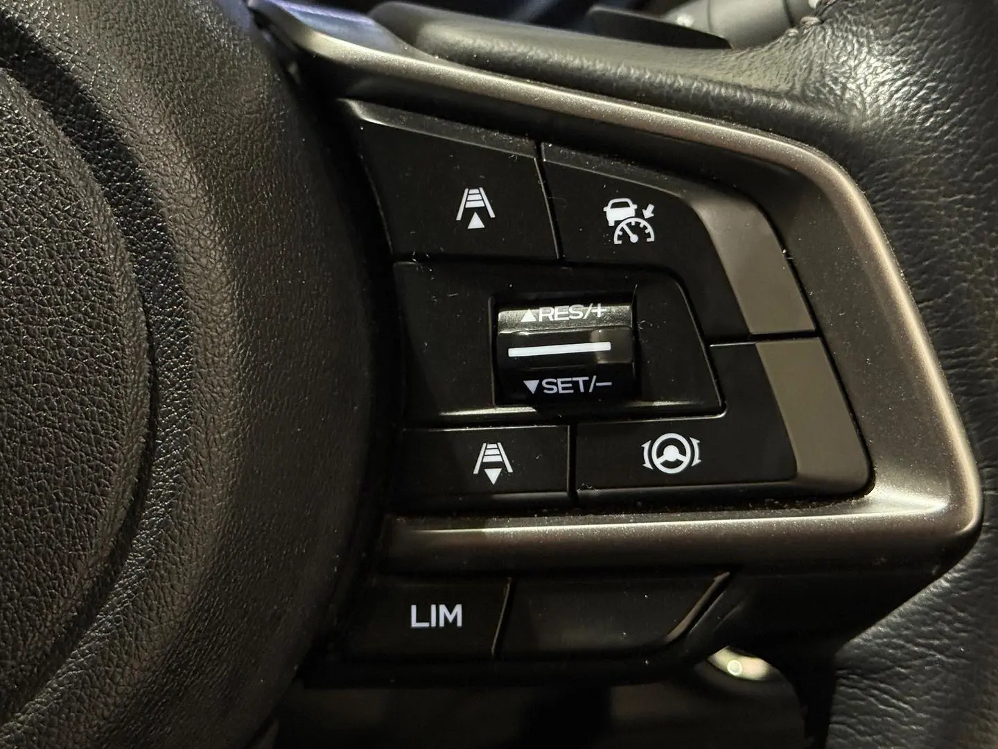 2022 Subaru Forester Gallery Image 24