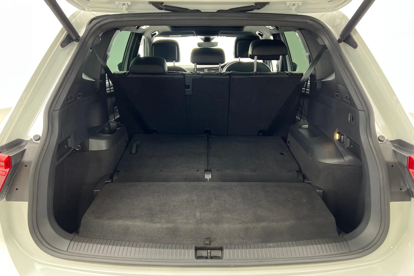 2021 Volkswagen Tiguan Gallery Image 21