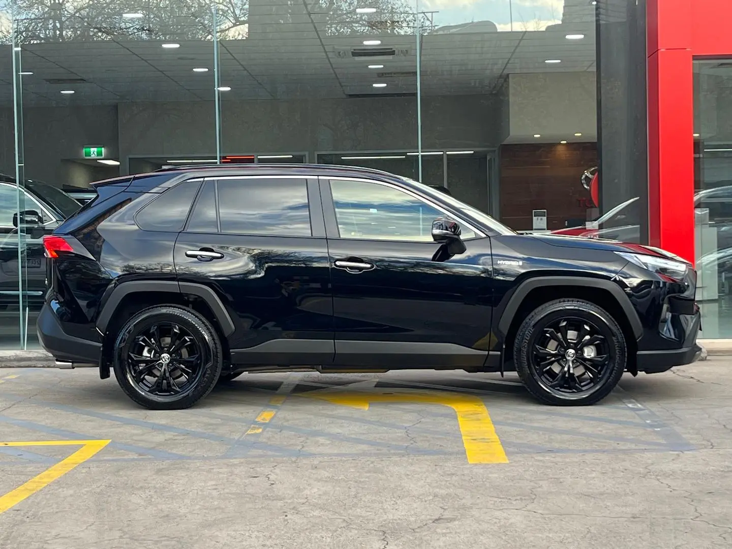 2024 Toyota RAV4 Gallery Image 3