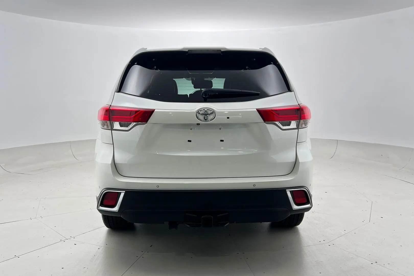 2019 Toyota Kluger Gallery Image 3