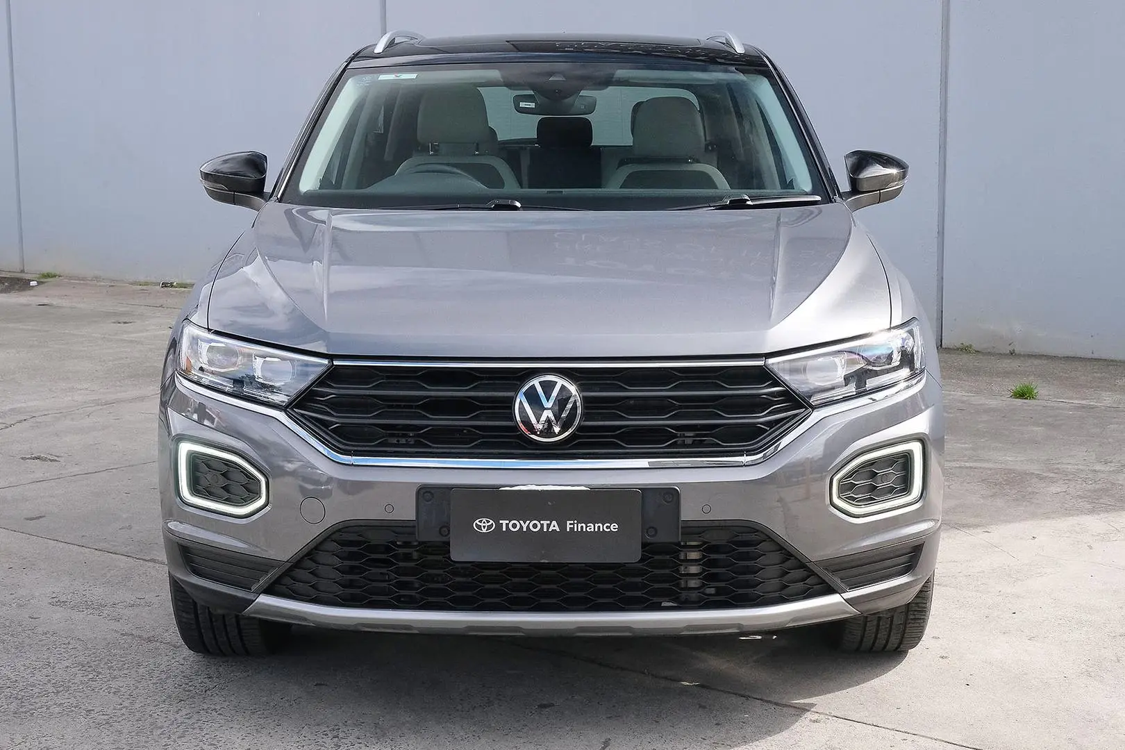 2021 Volkswagen T-Roc Gallery Image 3