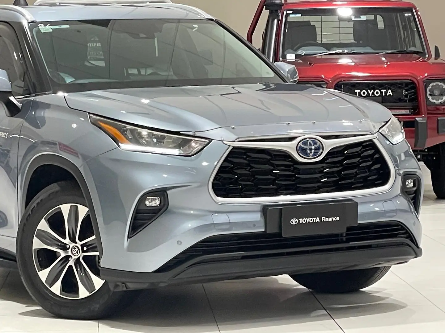 2021 Toyota Kluger Gallery Image 3