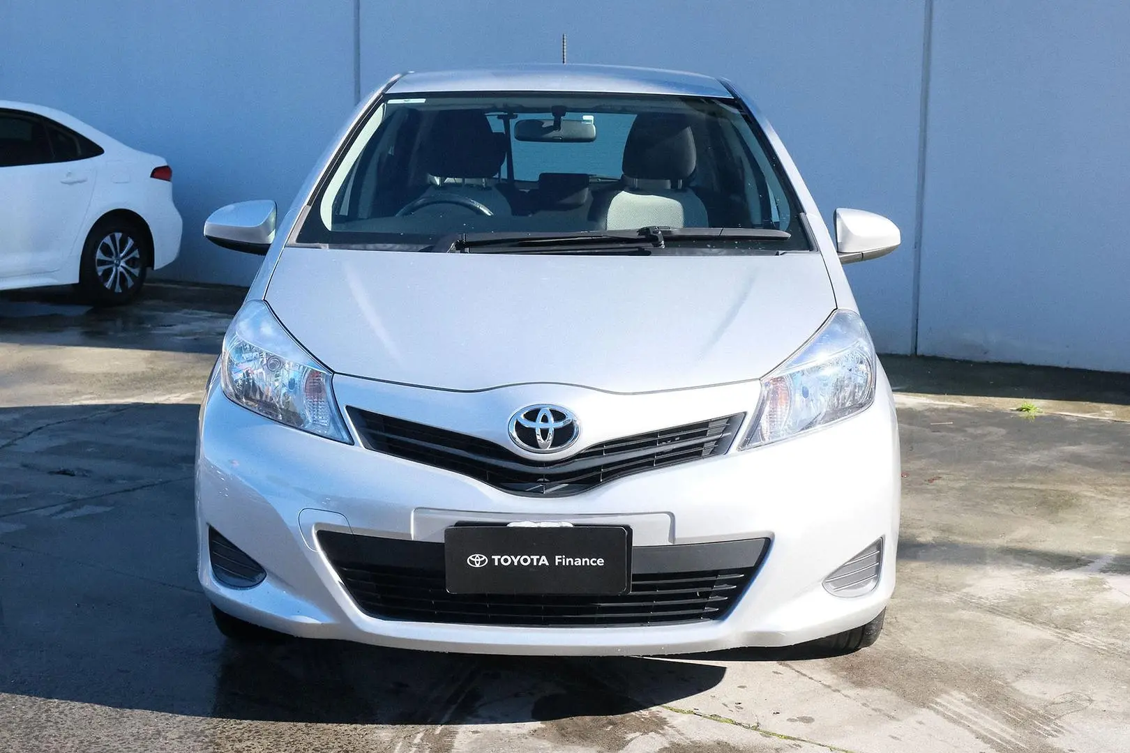 2013 Toyota Yaris Gallery Image 3