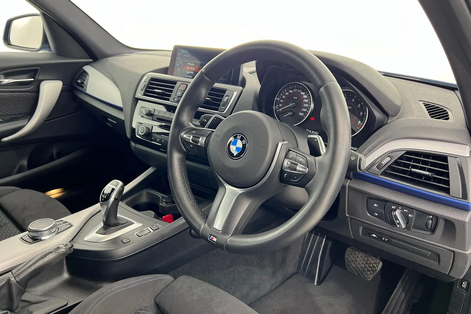 2018 BMW 1 Series Image 3