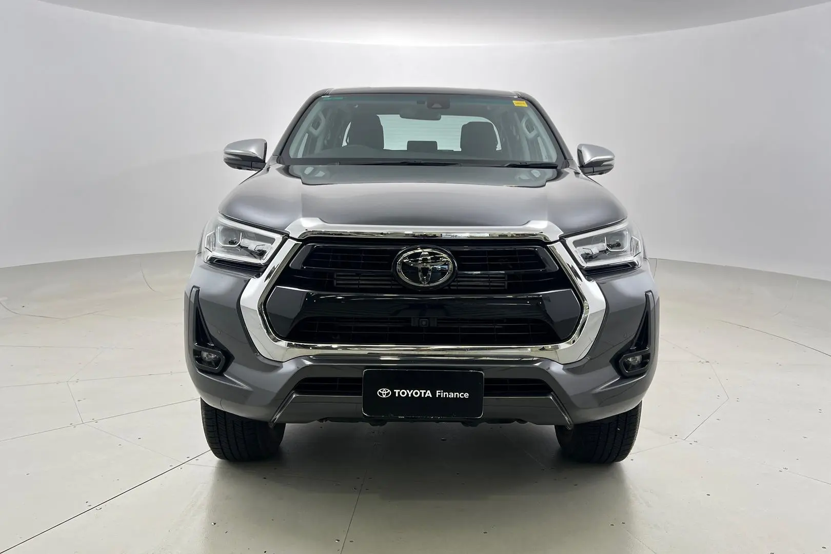 2023 Toyota Hilux Gallery Image 10