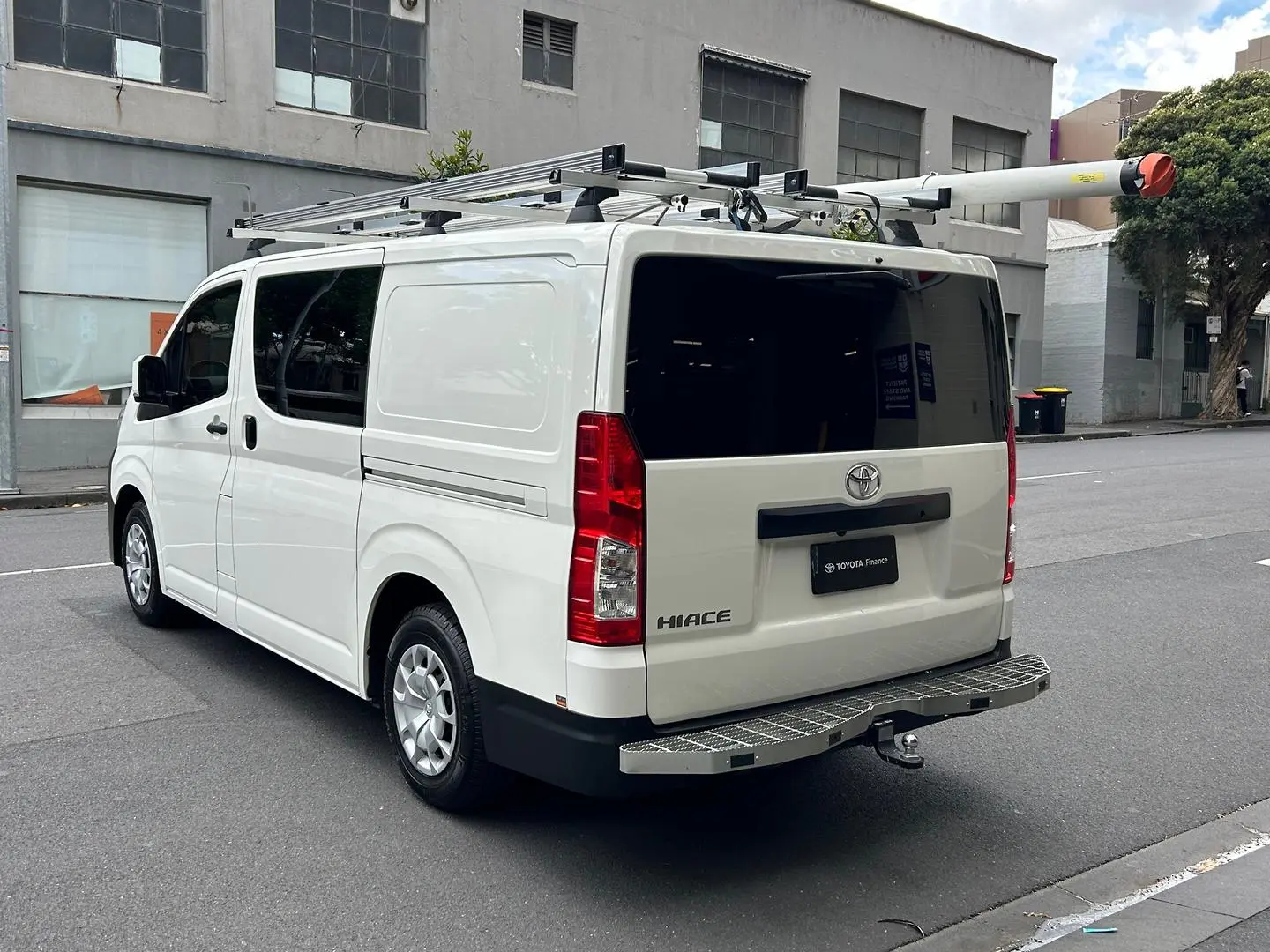 2022 Toyota Hiace Gallery Image 10