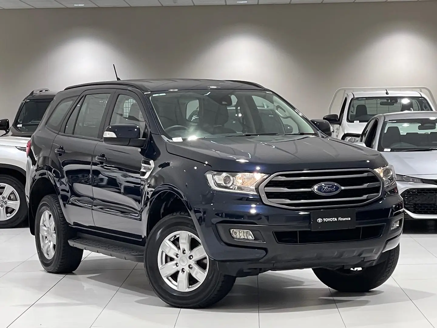 2021 Ford Everest Image 1