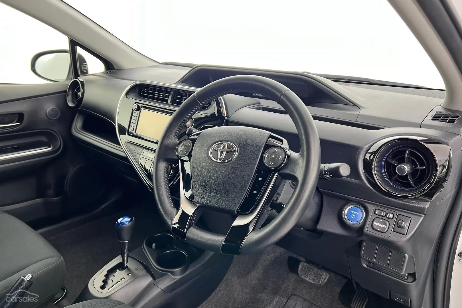 2020 Toyota Prius C Image 17