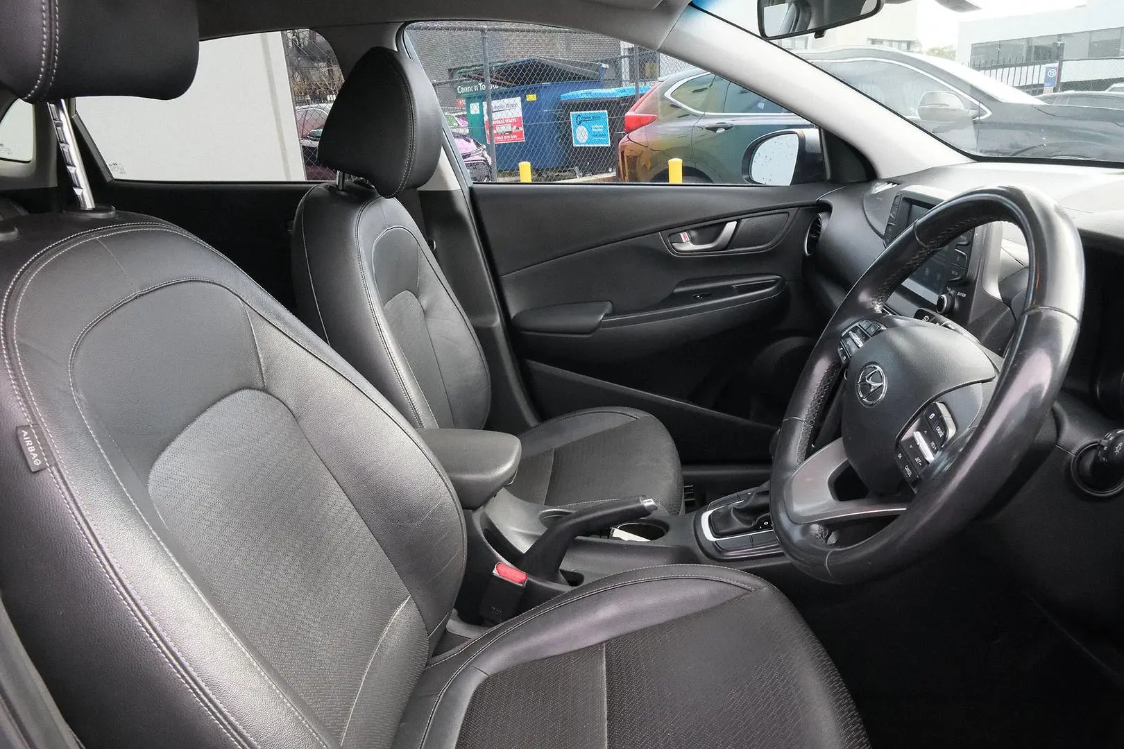 2017 Hyundai Kona Gallery Image 13