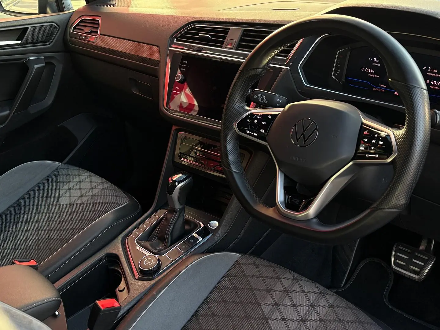 2023 Volkswagen Tiguan Gallery Image 12