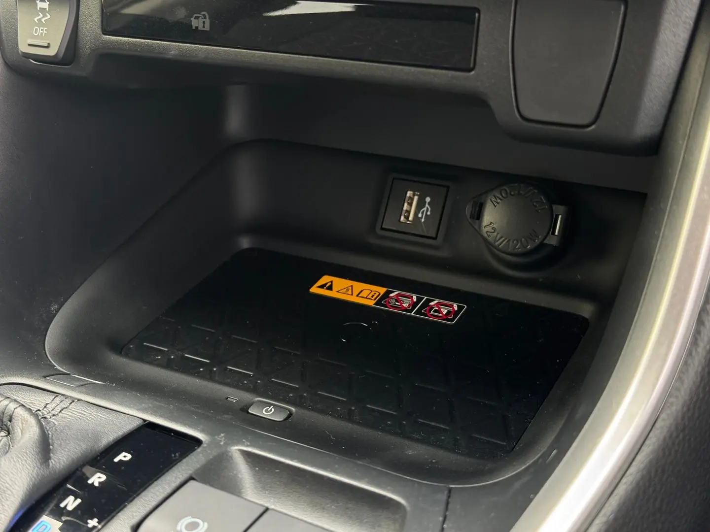 2024 Toyota RAV4 Gallery Image 15