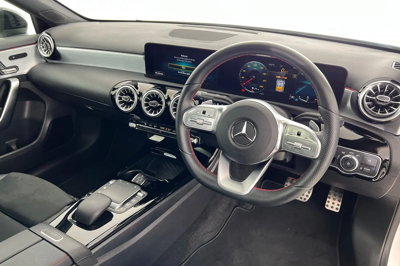 2021 Mercedes-Benz A-Class Gallery Image 12