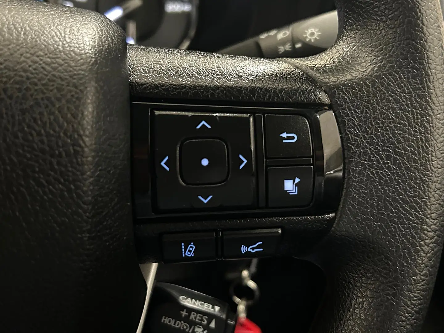 2022 Toyota Hilux Gallery Image 23