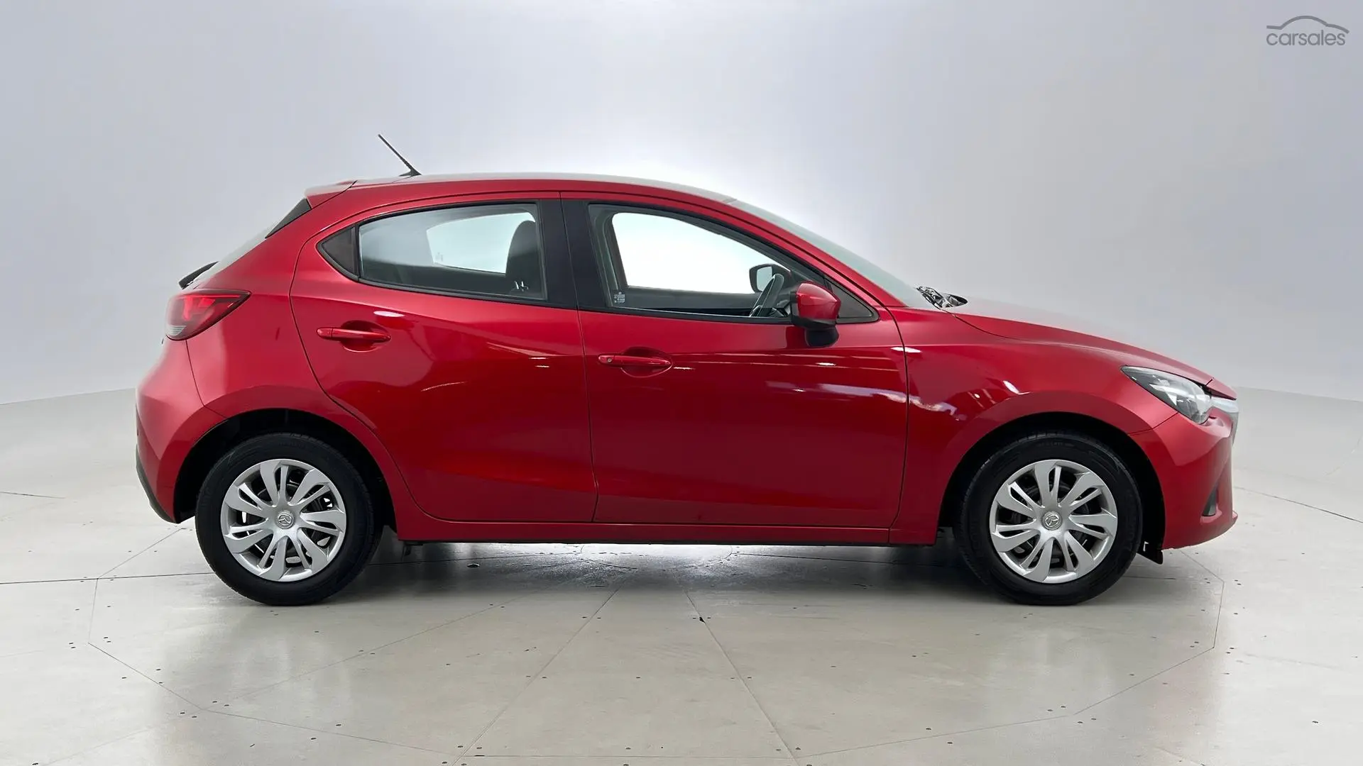 2015 Mazda 2 Image 3