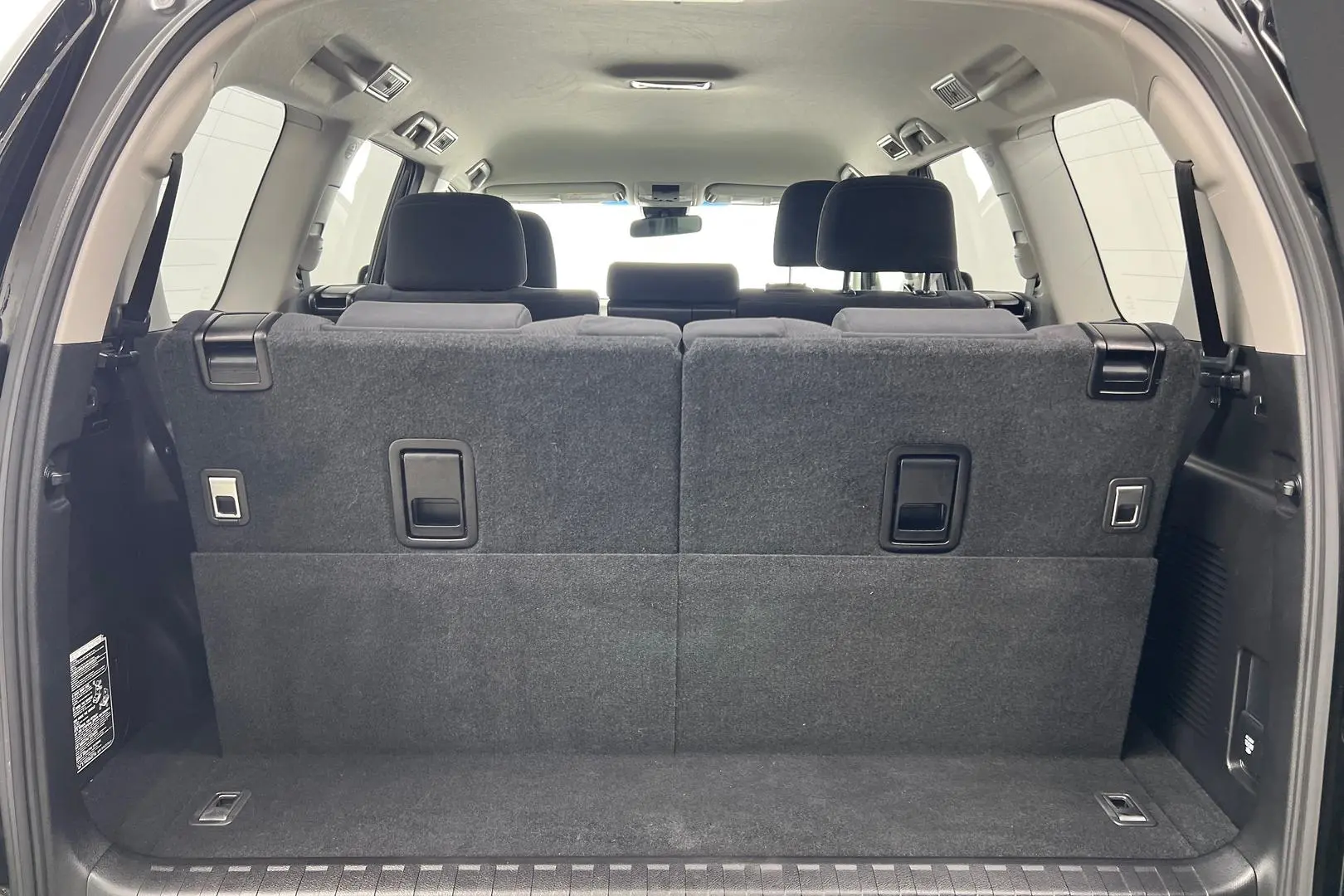 2018 Toyota Landcruiser Prado Gallery Image 20