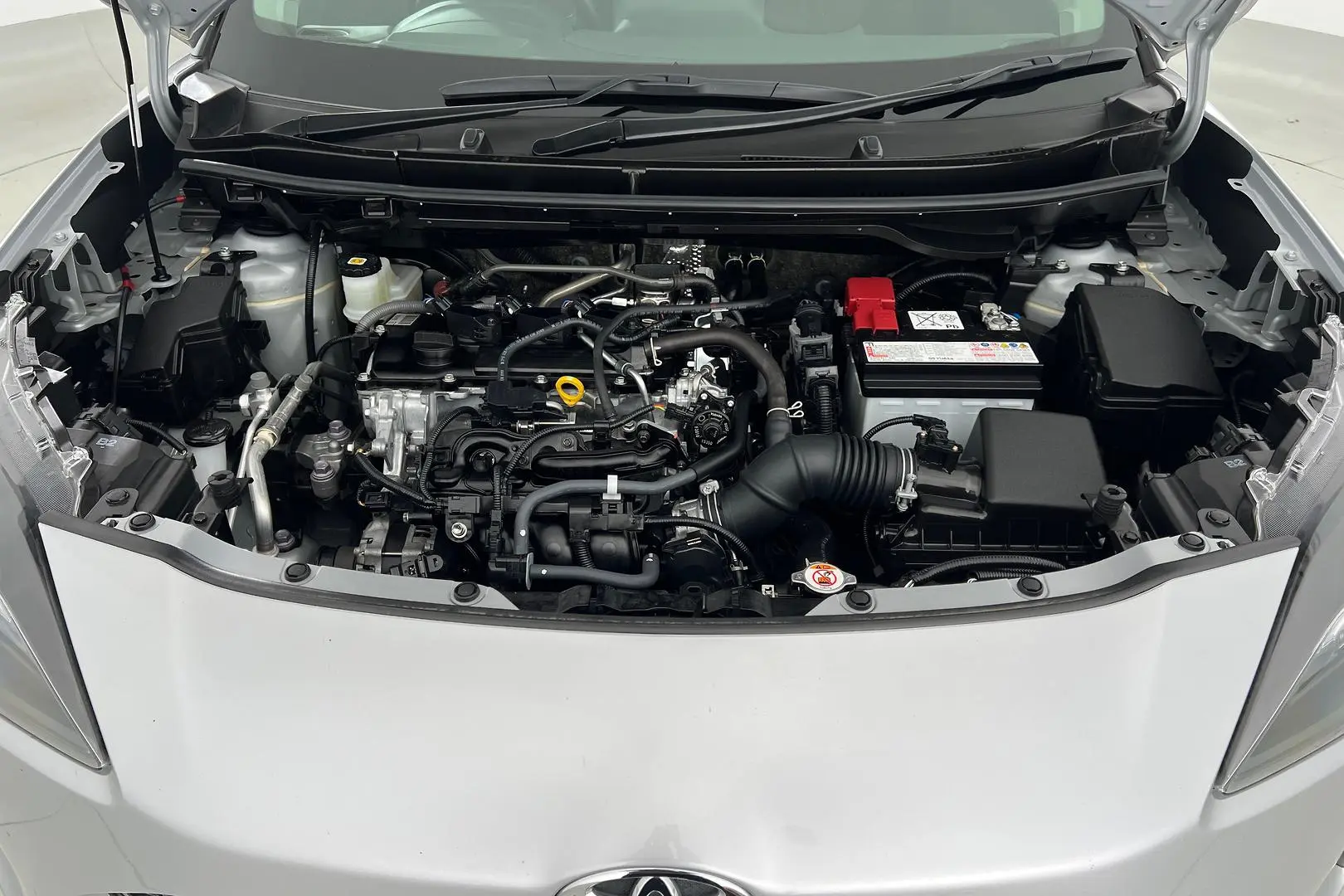2022 Toyota Yaris Cross Gallery Image 16