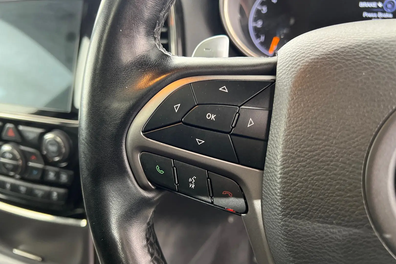 2021 Jeep Grand Cherokee Gallery Image 15