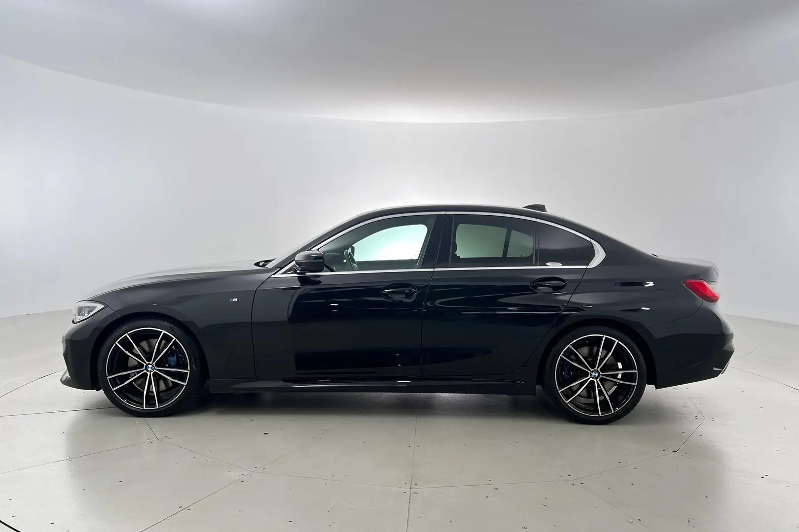 2020 BMW 3 Series Gallery Image 8
