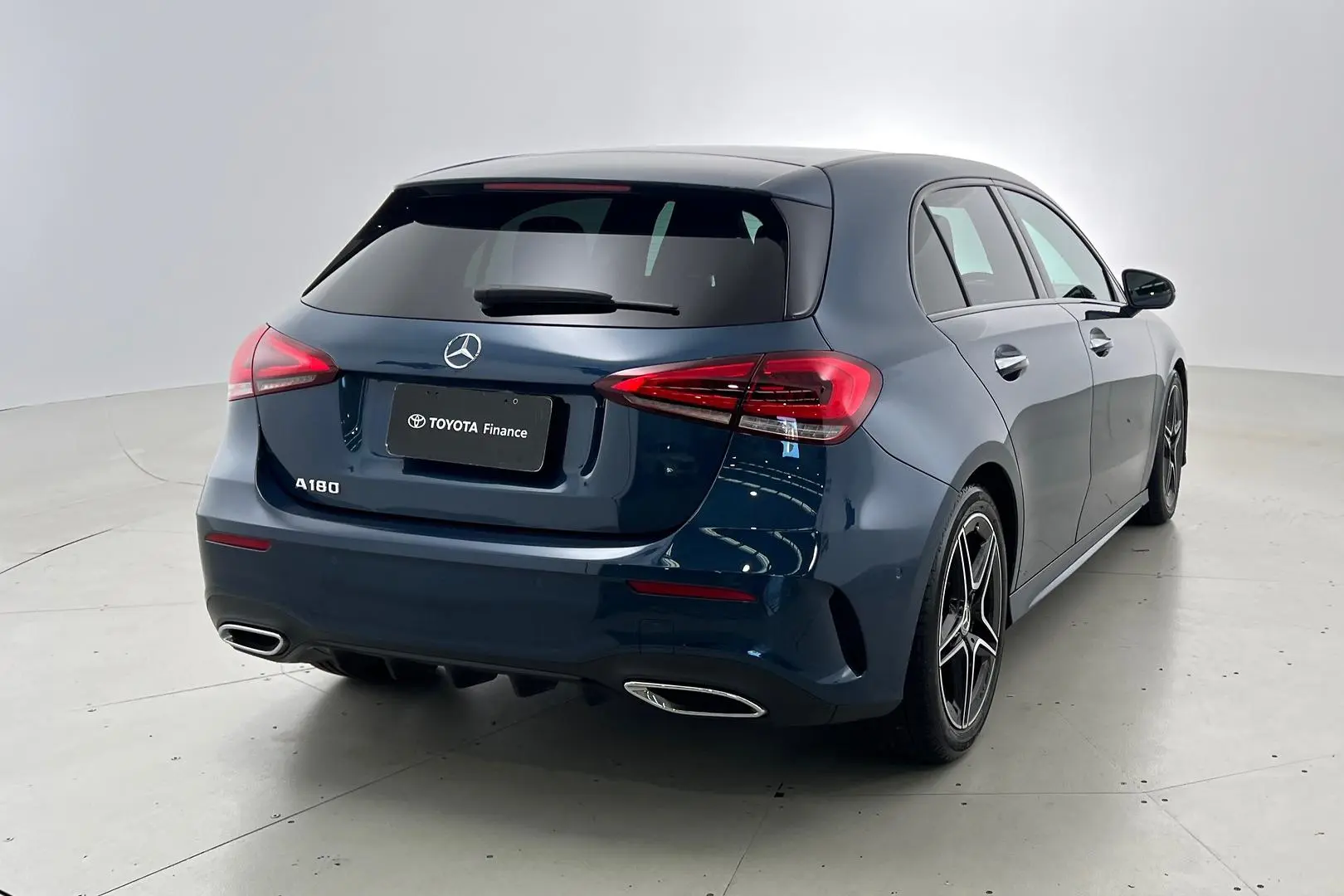 2022 Mercedes-Benz A-Class Gallery Image 4