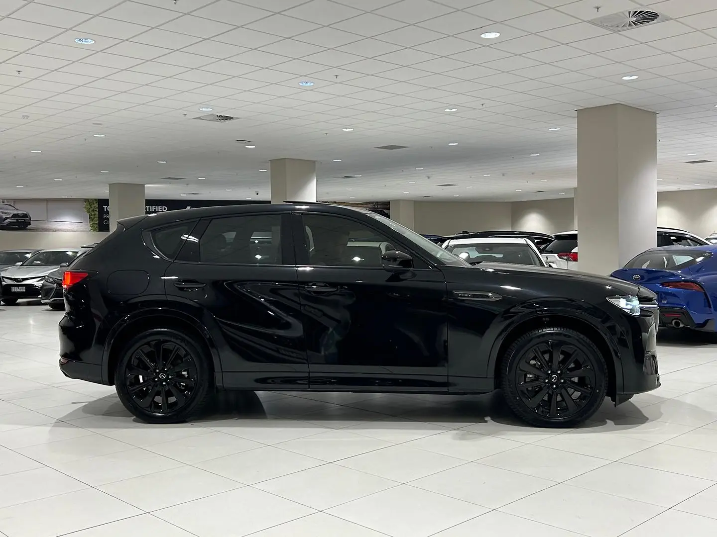 2023 Mazda CX-60 Gallery Image 2