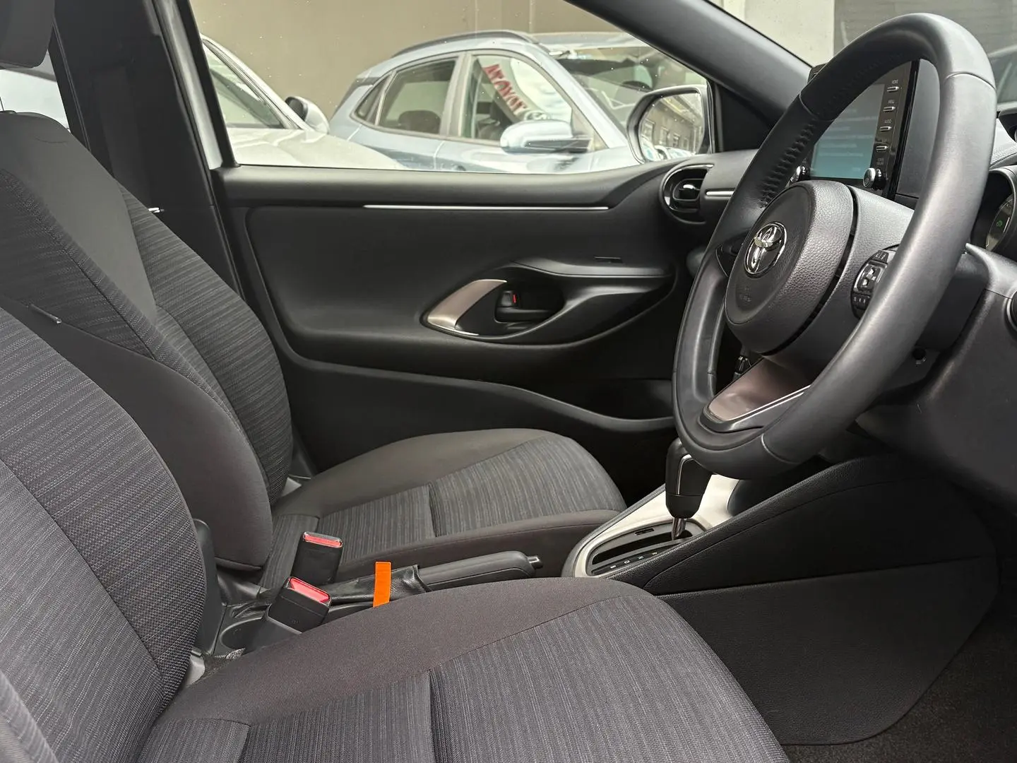 2022 Toyota Yaris Gallery Image 11