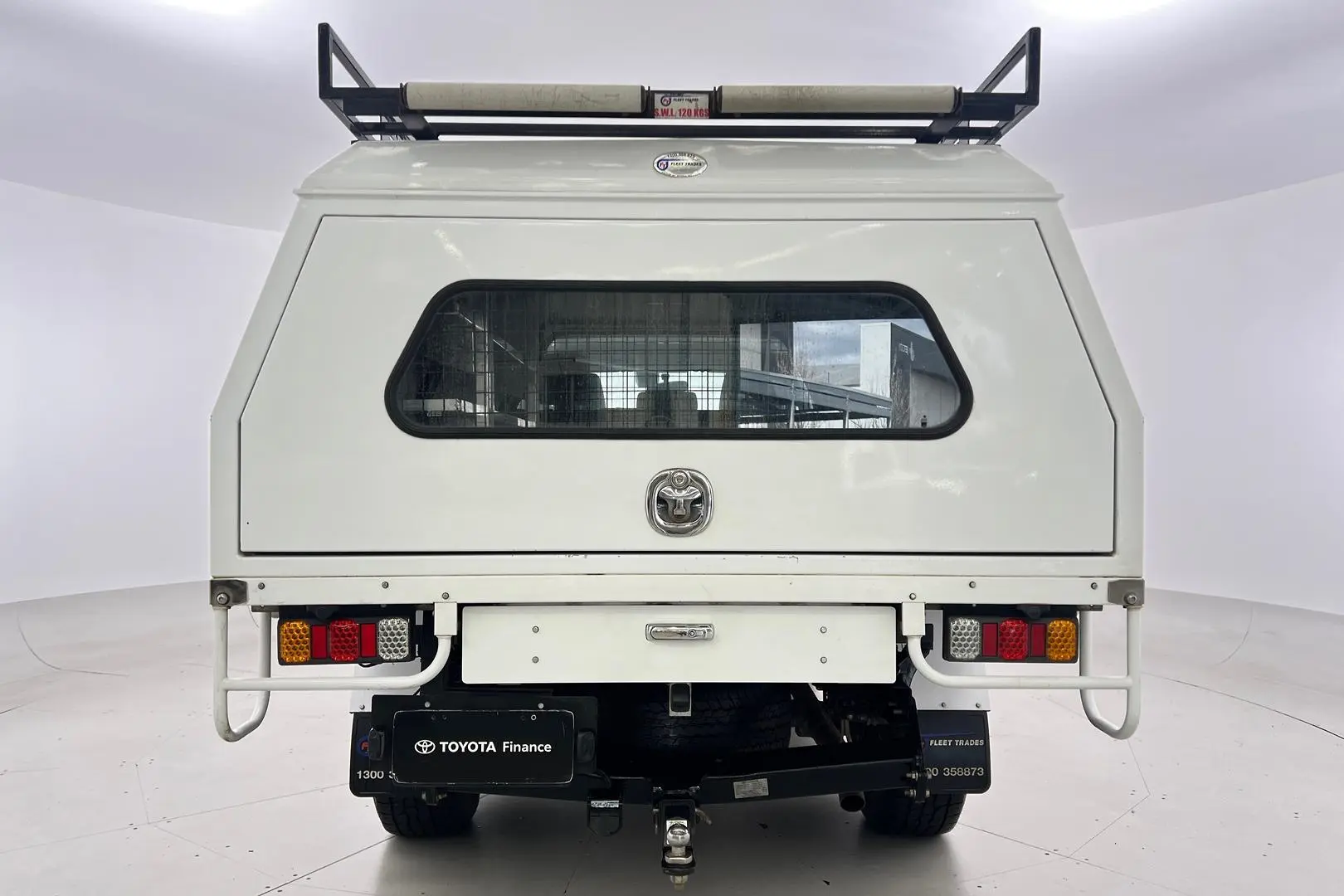 2020 Toyota Hilux Gallery Image 10