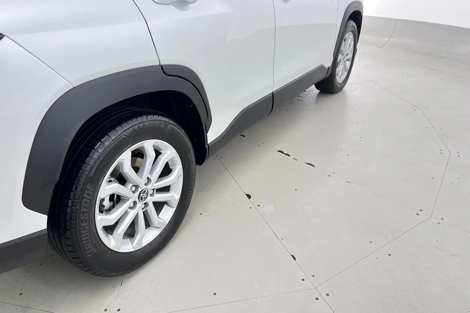 2022 Toyota Corolla Cross Gallery Image 9