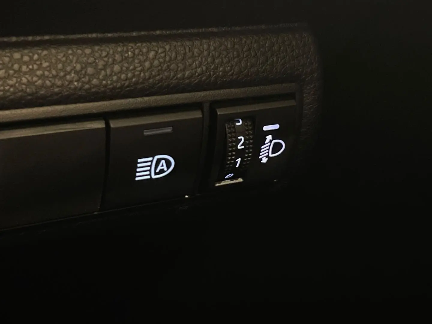2023 Toyota Corolla Gallery Image 17
