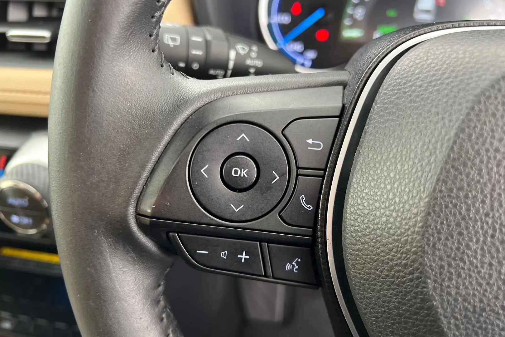 2019 Toyota RAV4 Gallery Image 17