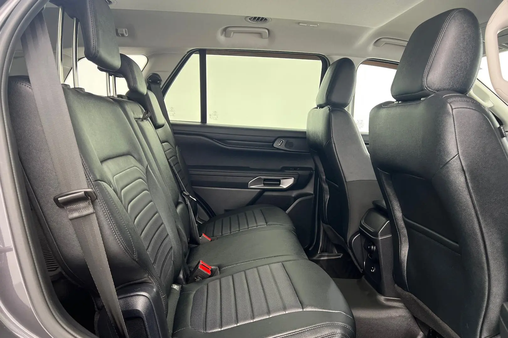 2023 Ford Everest Gallery Image 11