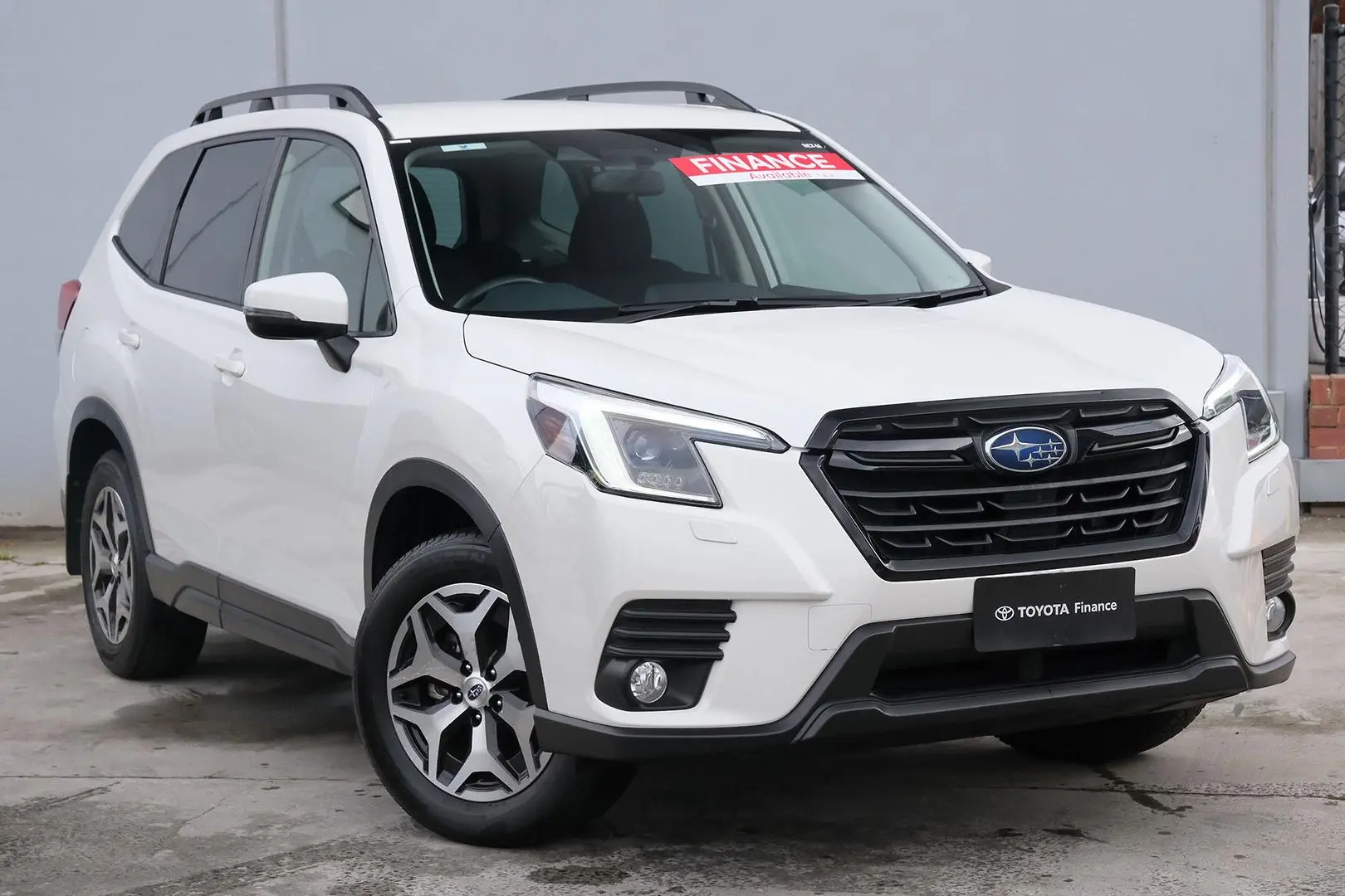 2023 Subaru Forester Gallery Image 1