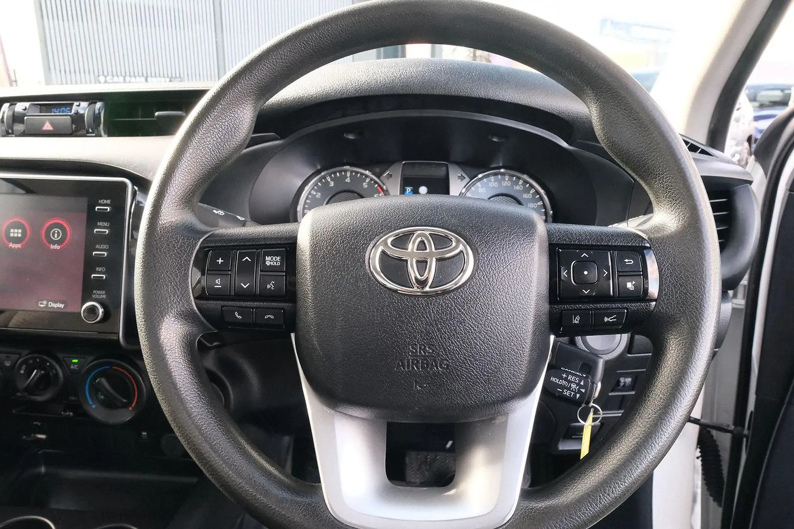 2021 Toyota Hilux Gallery Image 21
