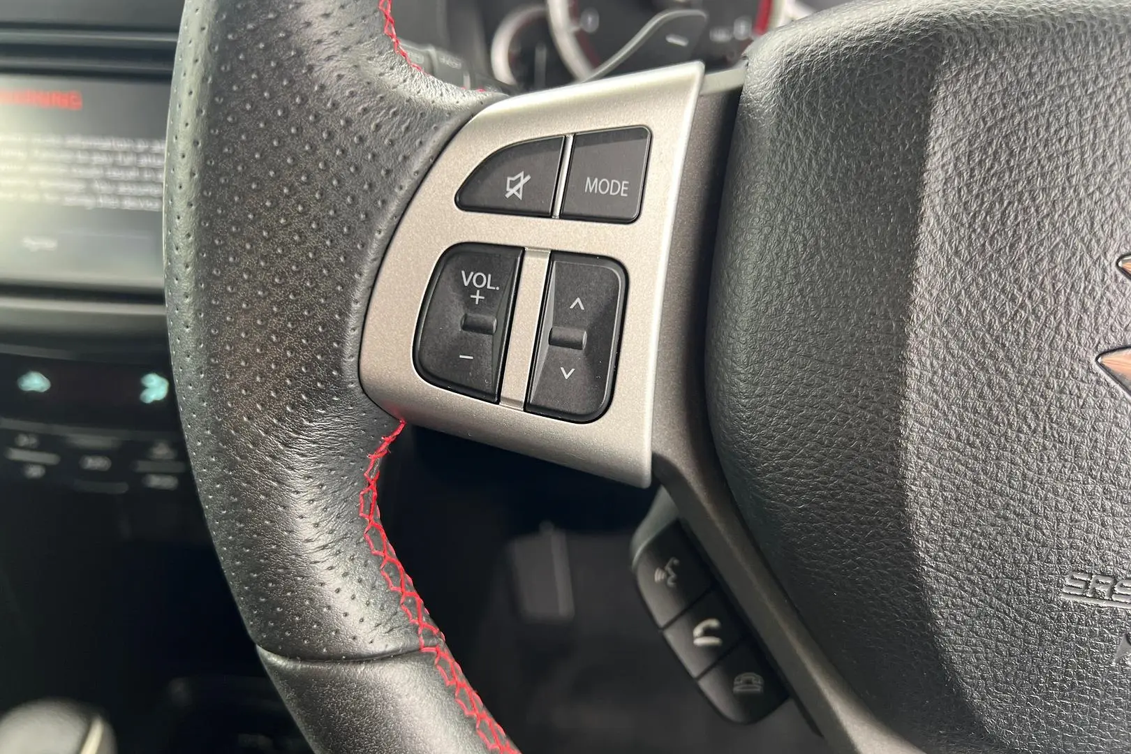 2016 Suzuki Swift Gallery Image 16