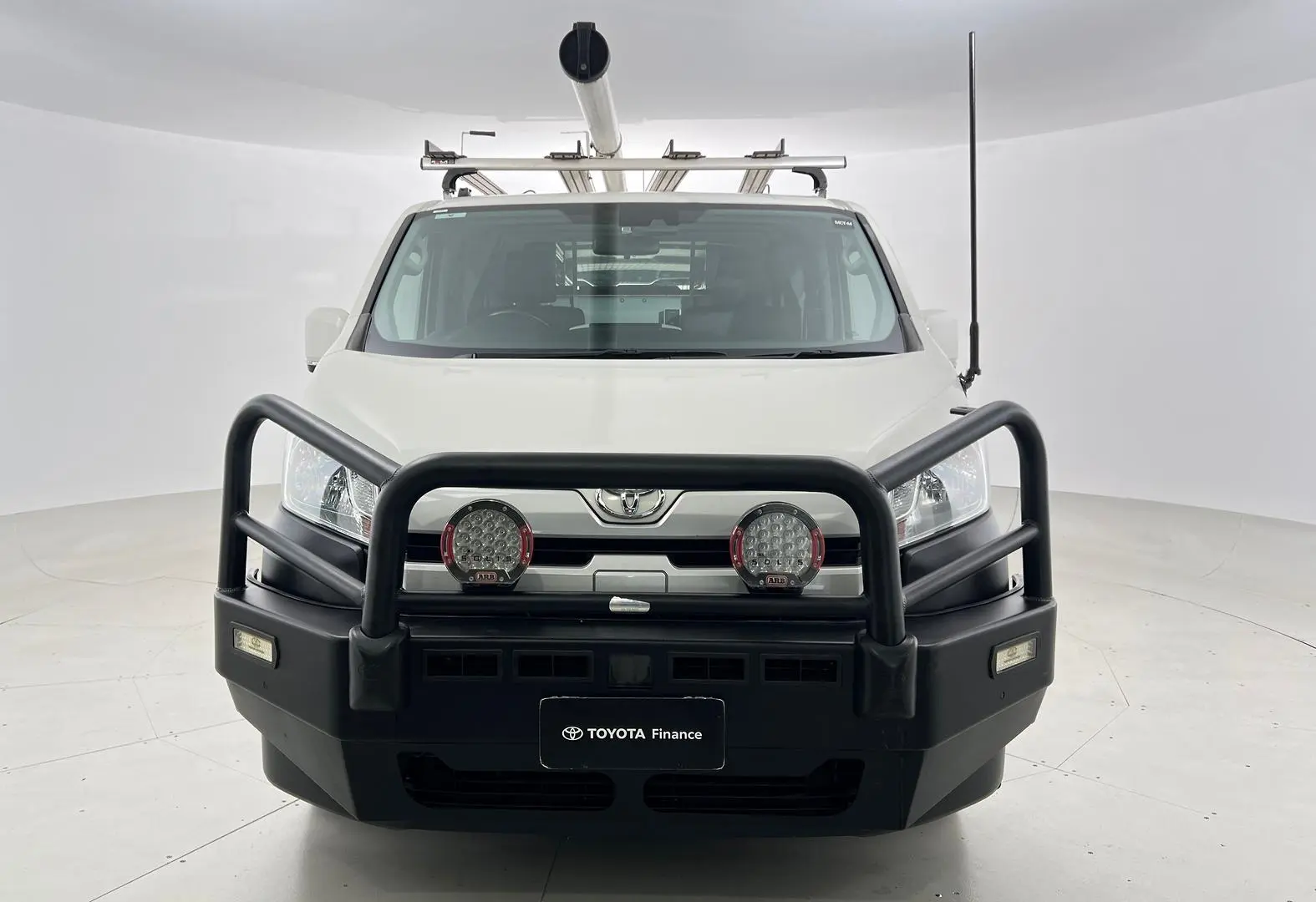 2019 Toyota Hiace Gallery Image 3