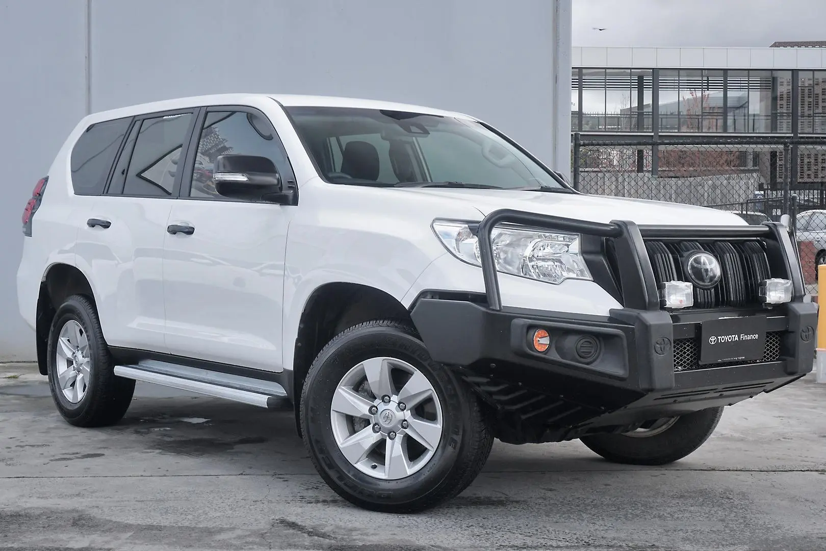 2020 Toyota Landcruiser Prado Gallery Image 1