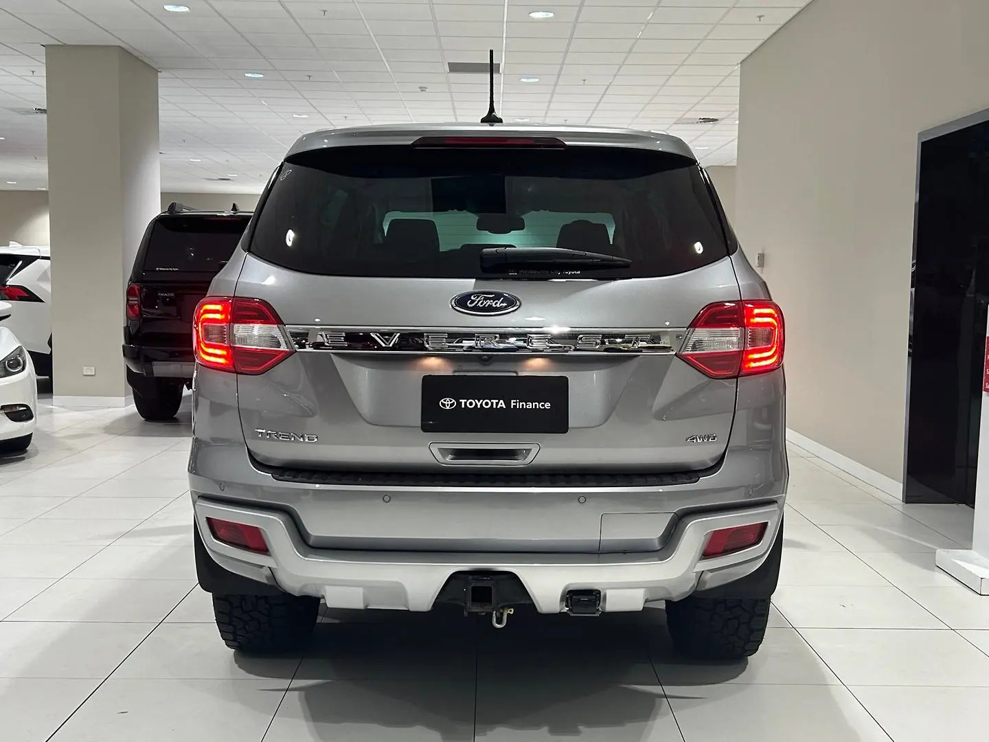 2021 Ford Everest Gallery Image 9