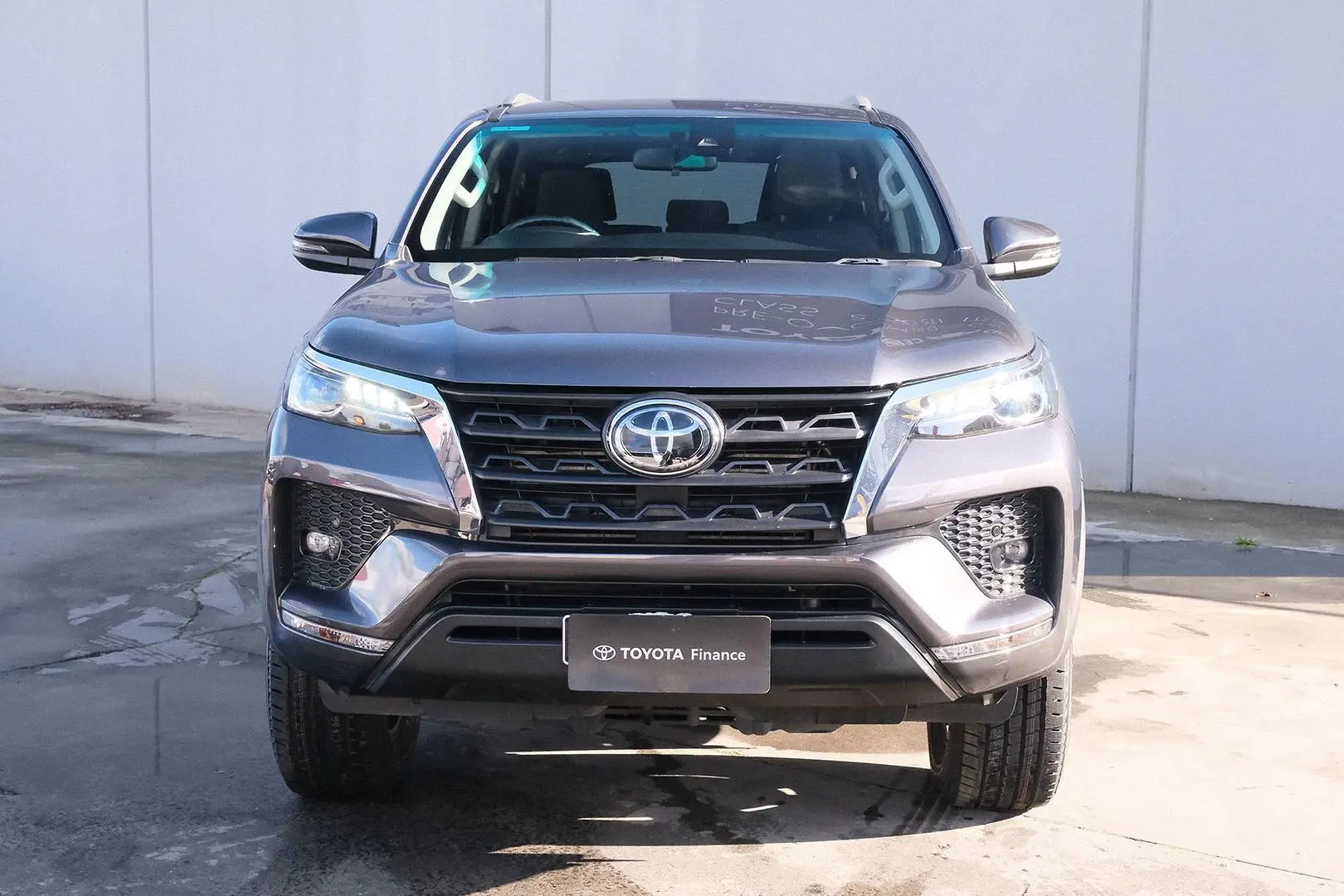 2022 Toyota Fortuner Gallery Image 3