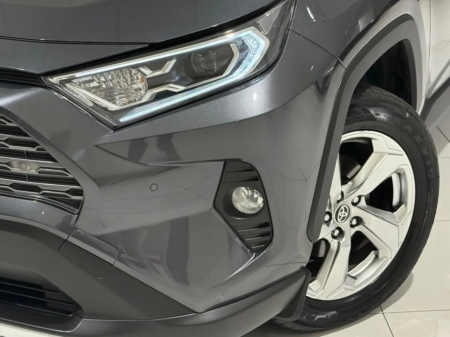 2021 Toyota RAV4 Gallery Image 11