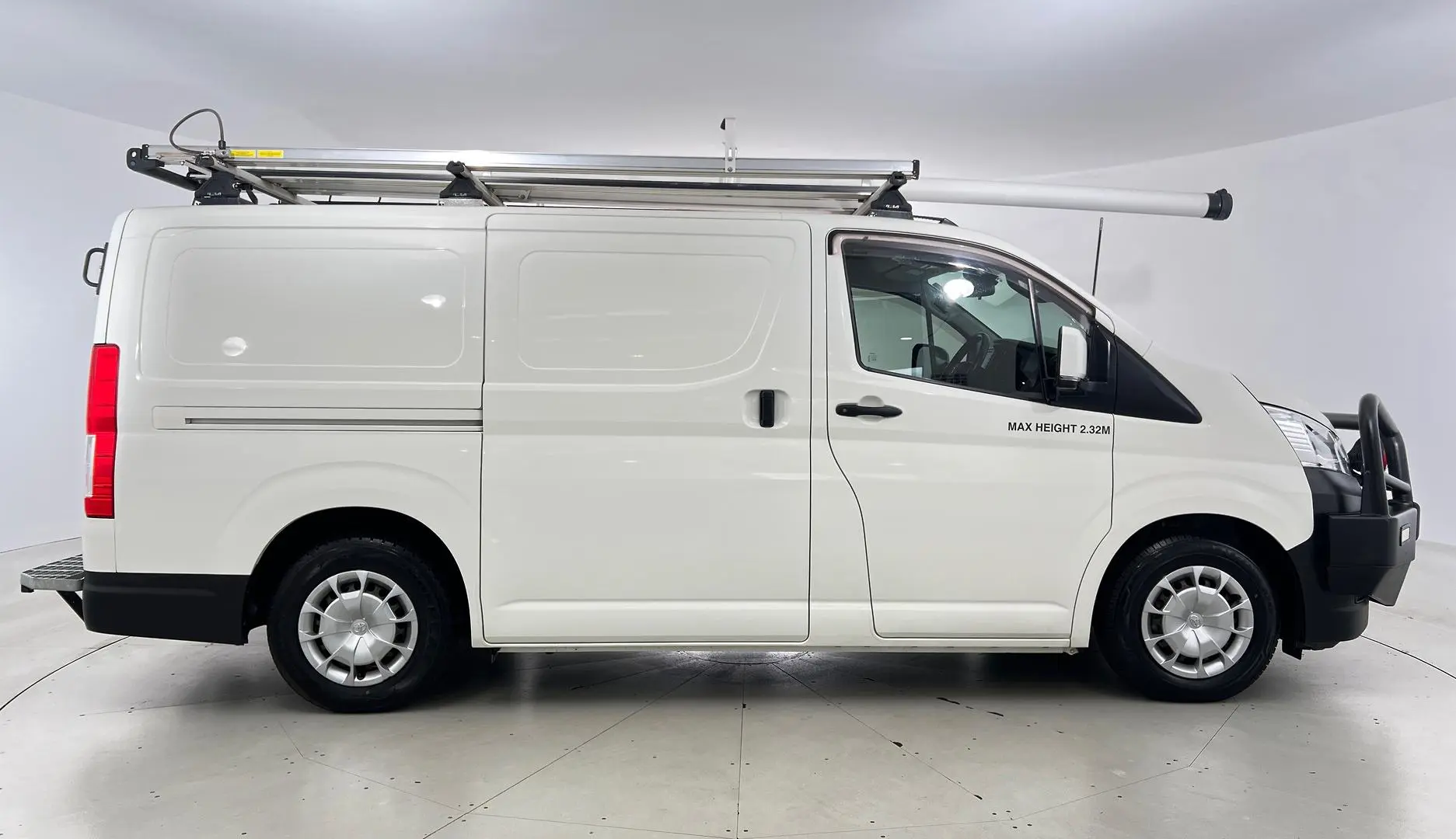 2019 Toyota Hiace Gallery Image 2