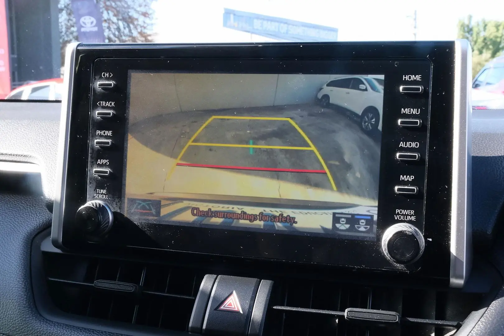 2020 Toyota RAV4 Gallery Image 9